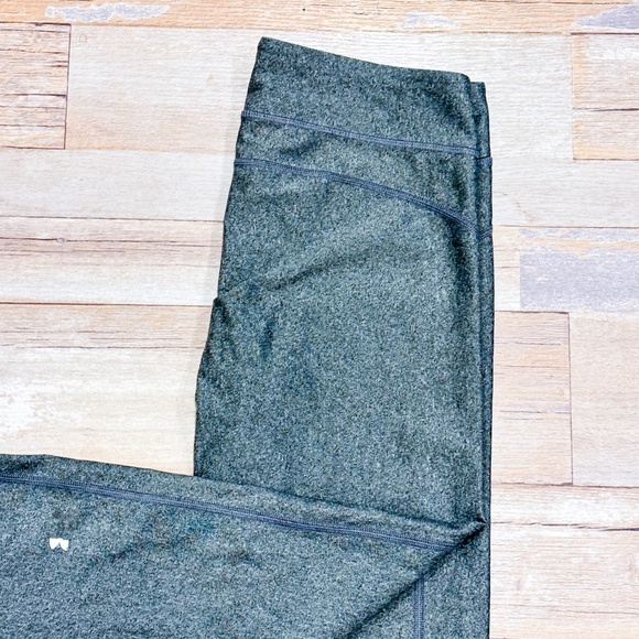 UNDER ARMOUR Grey leggings - Picture 2 of 9